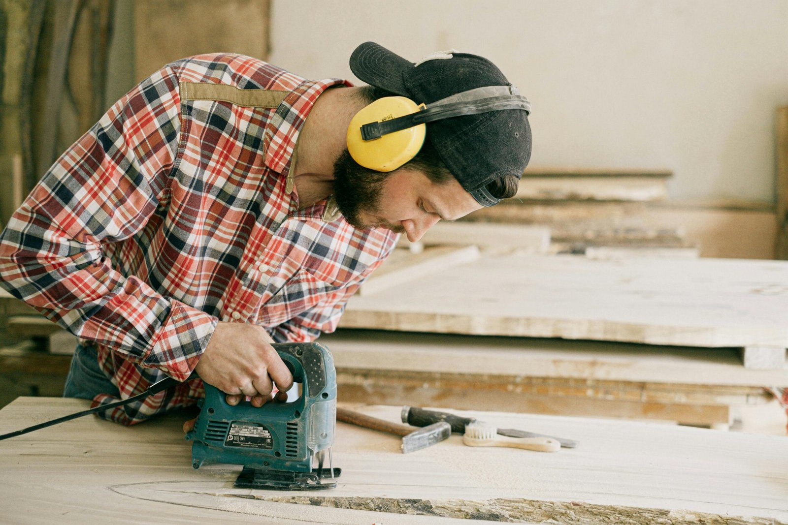 working-a-saw local service excellence